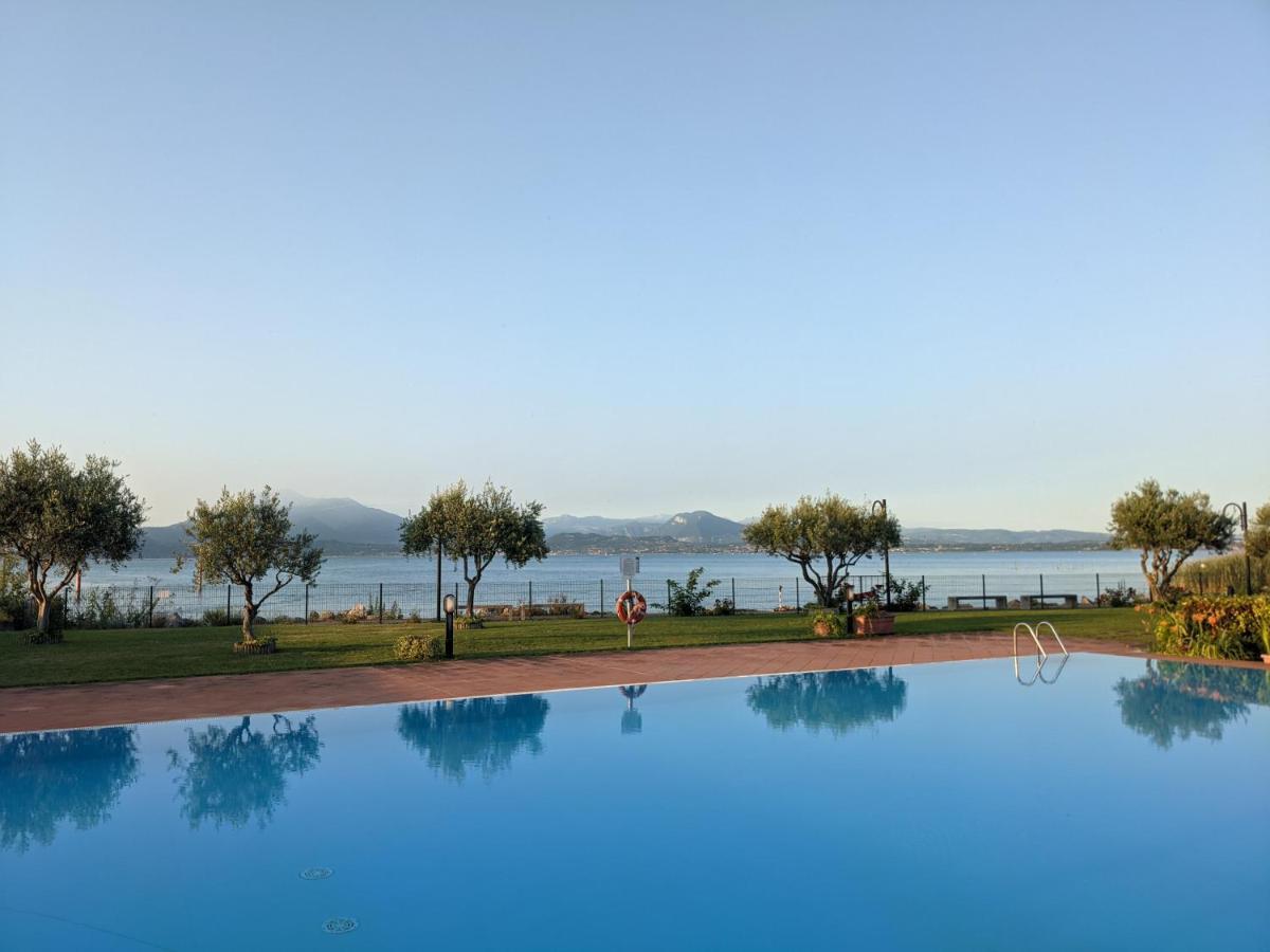 Vista - Lake & Pool Sirmione Extérieur photo